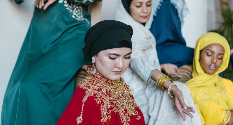 "5 Tips for Choosing Kids' Unstitched Suits for Party Wear"