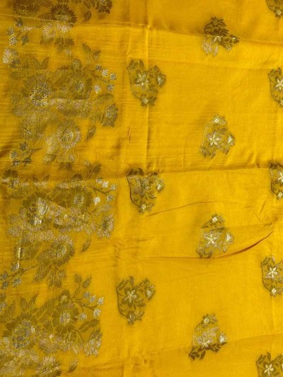 jorjat-polka-suit-63b1db0551157.jpg